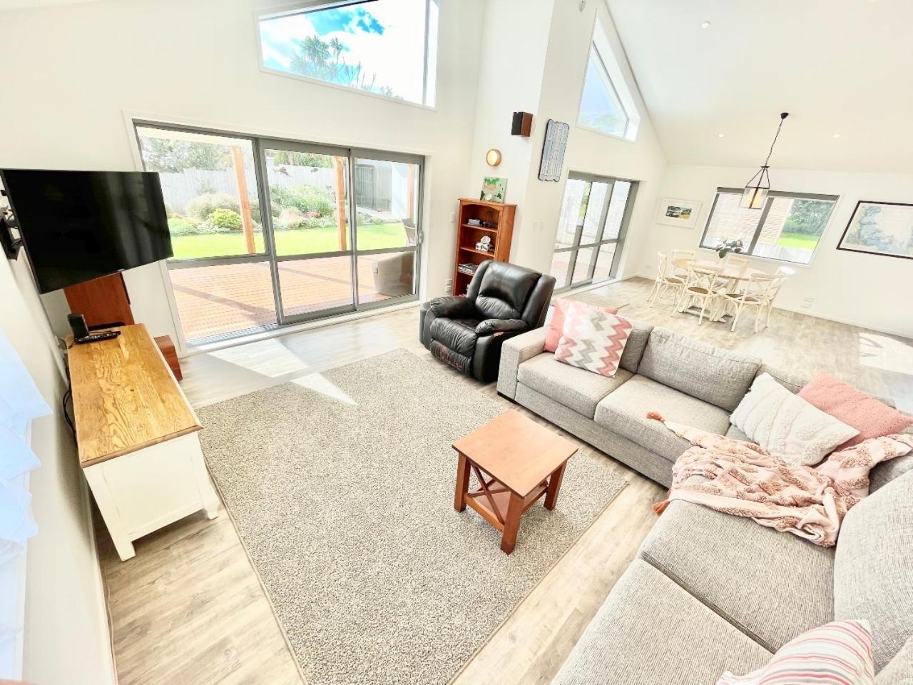 Getaway Waiheke- Stay Waiheke Oneroa 객실 사진
